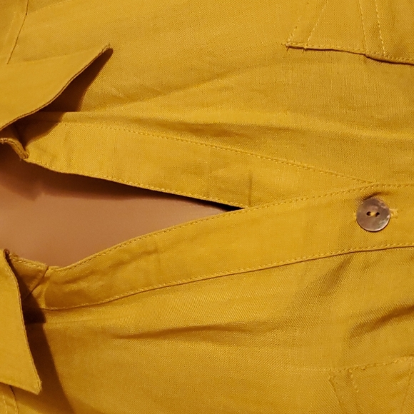 Ashley Stewart Collard Sleeveless Button up Top / Mustard yellow / IX - Picture 2 of 8